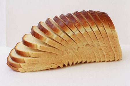 тонко нарезанный хлеб